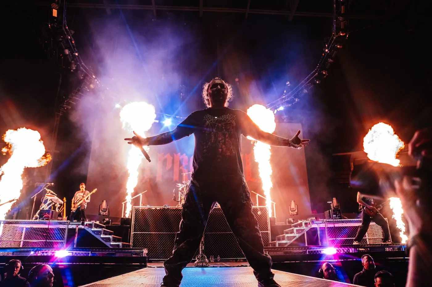 Live music event photography — capturing the crowd and stage energy